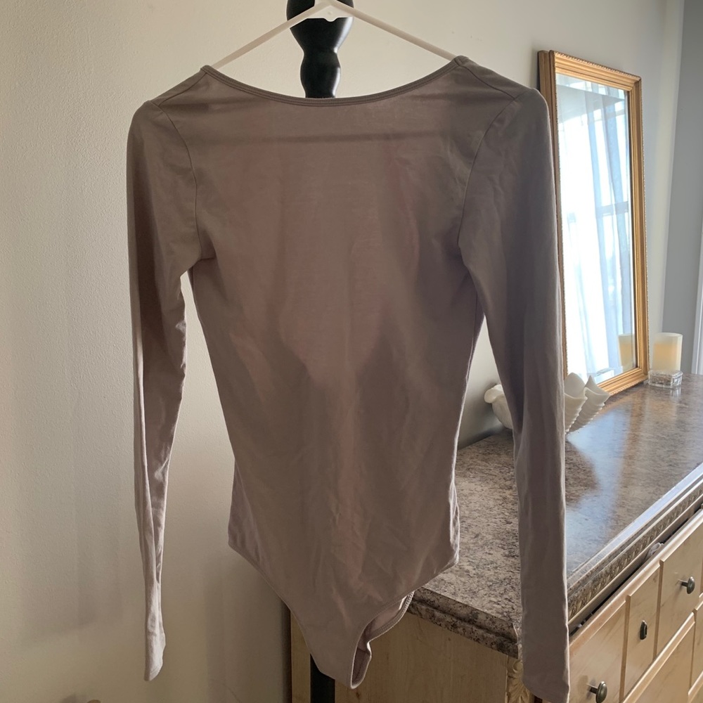Aritzia bodysuit